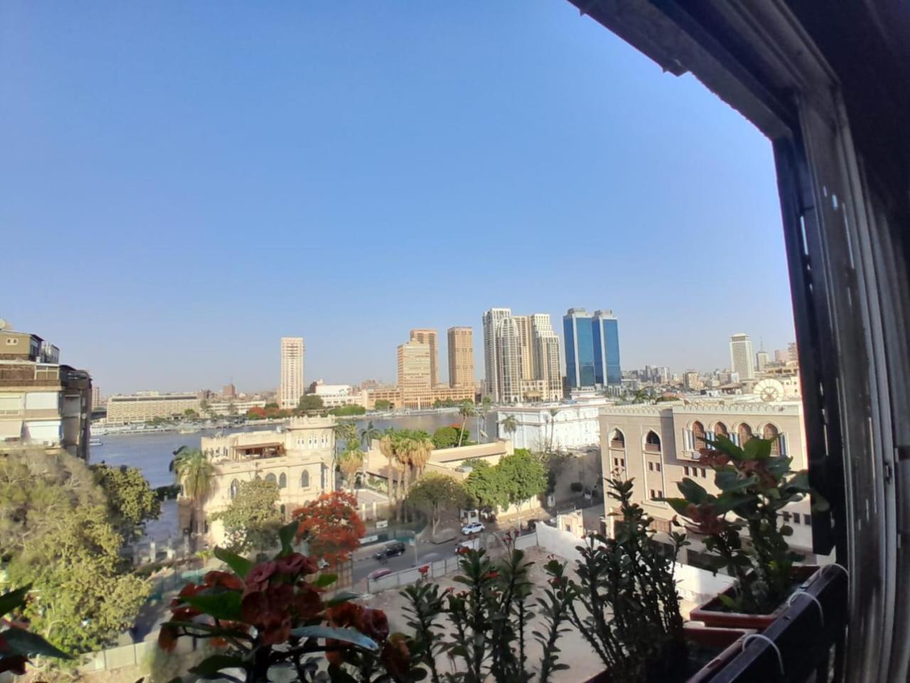 With Nile View Apartment *